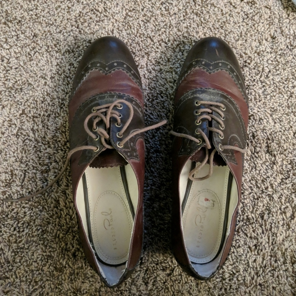 Cute oxford style flats